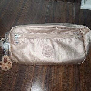 Kipling tolietry bag